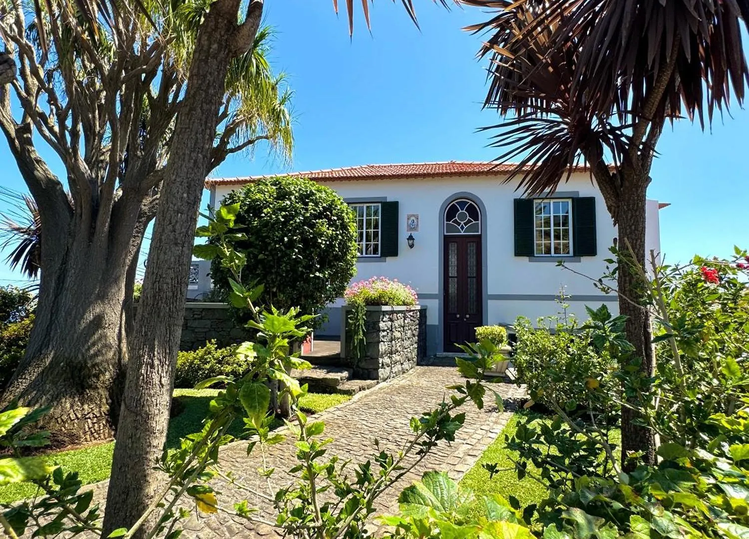 A Velha Casa Caboz contacts